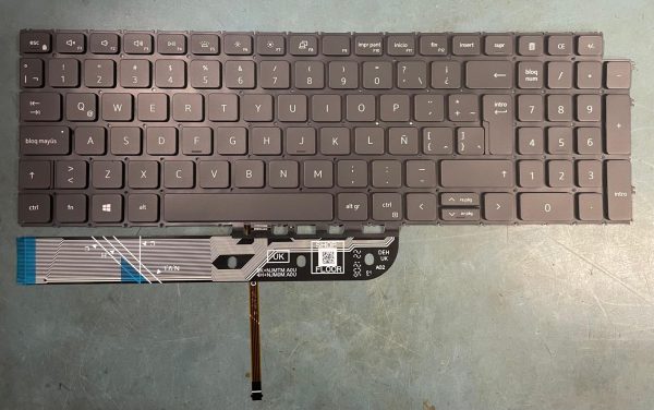 Teclado del Latitude 3520 / 3530, español con backlight